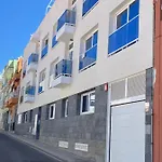Magnificent And New In Playa San Juan Appartement